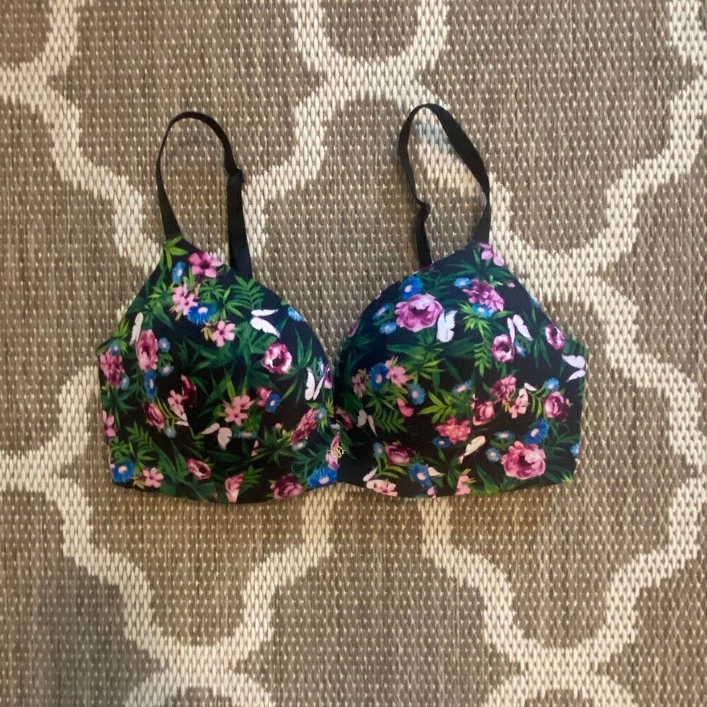Victoria’s Secret bra so obsessed by Victoria’s Secret Padded no wire size 34DD